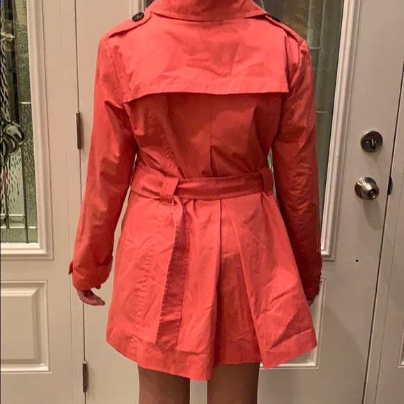 Peach/orange raincoat - Picture 2 of 3